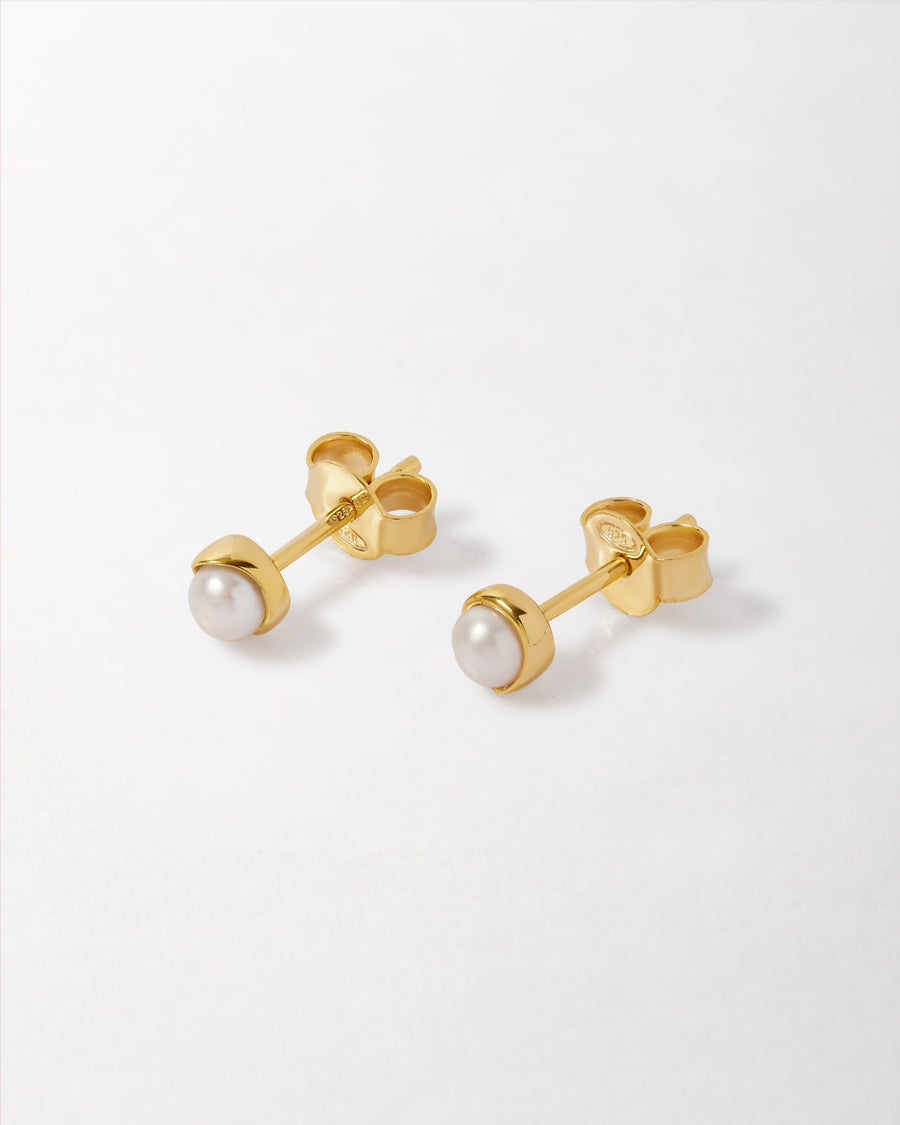 Pearl Stud Earring