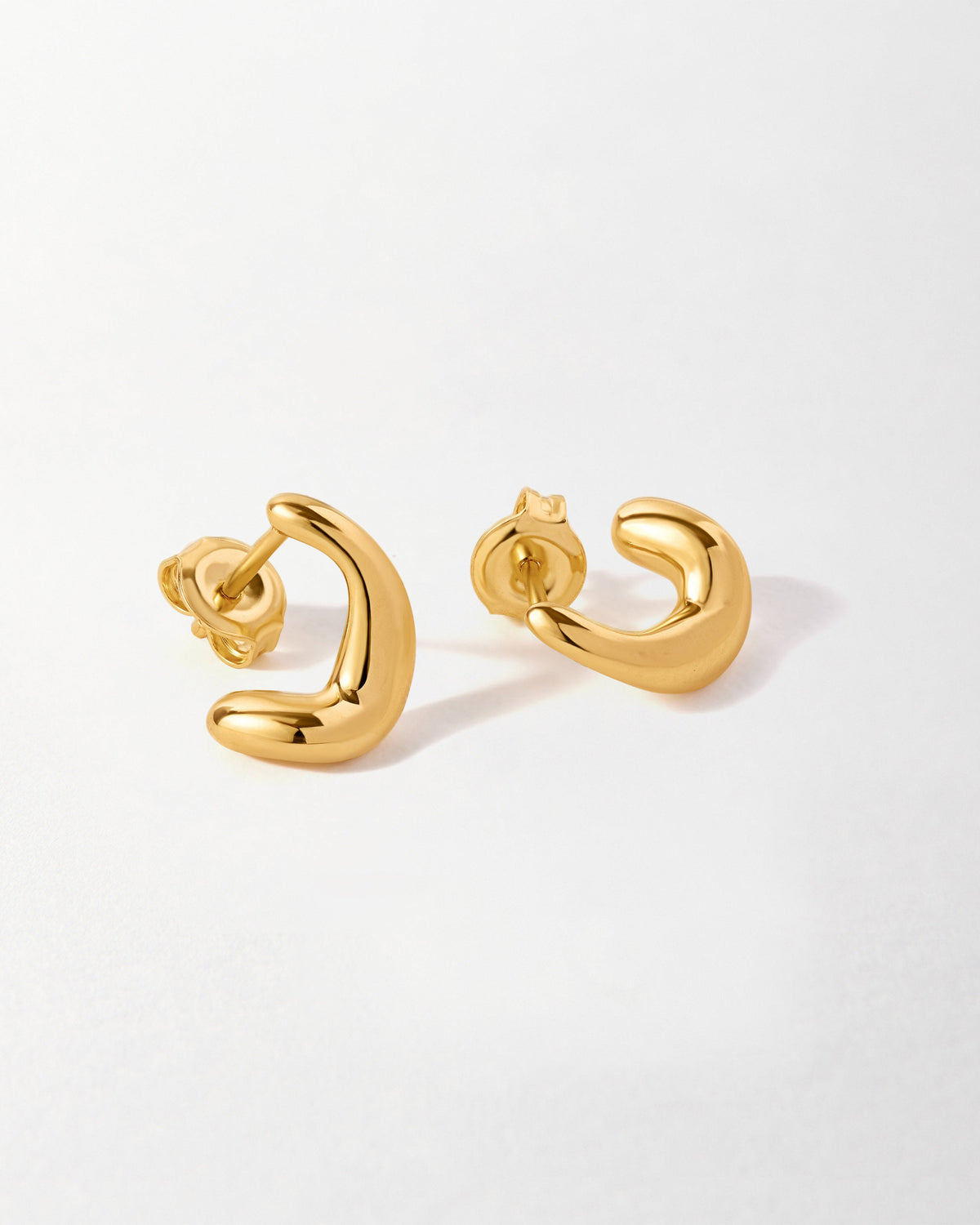 Charlotte Collins Twist Stud Earrings