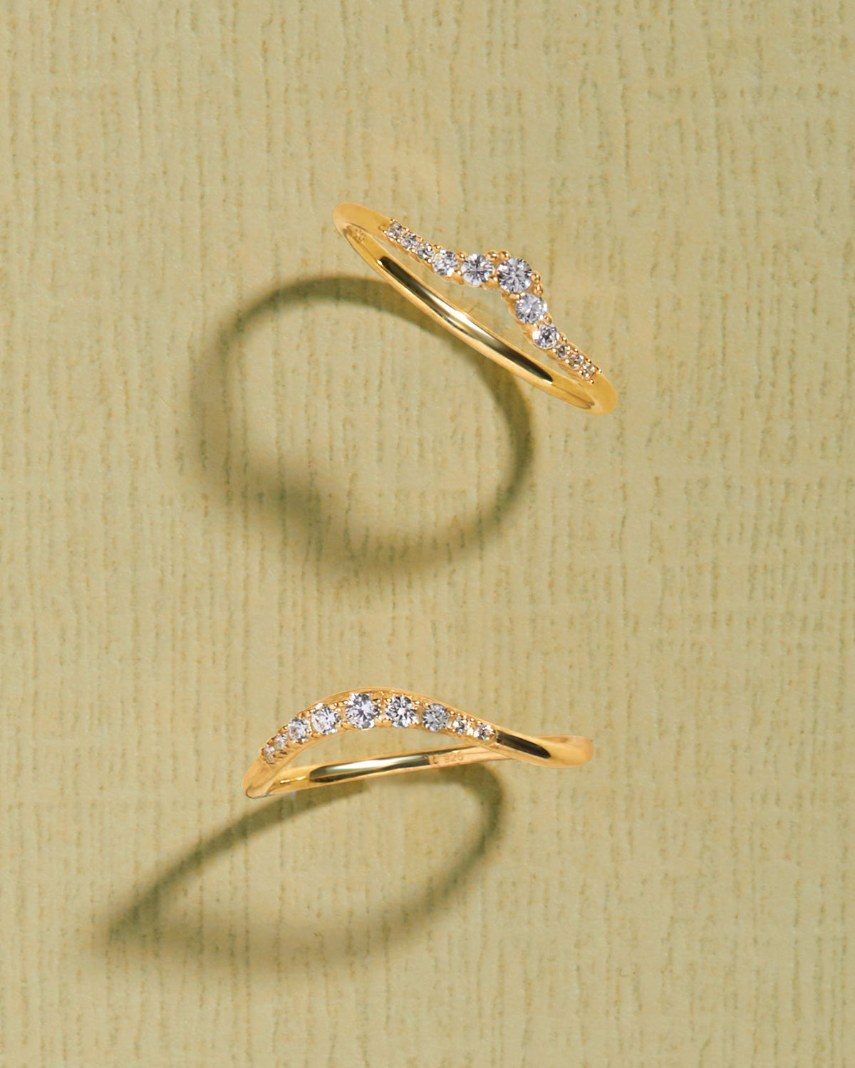 Ellipse Diamond Ring