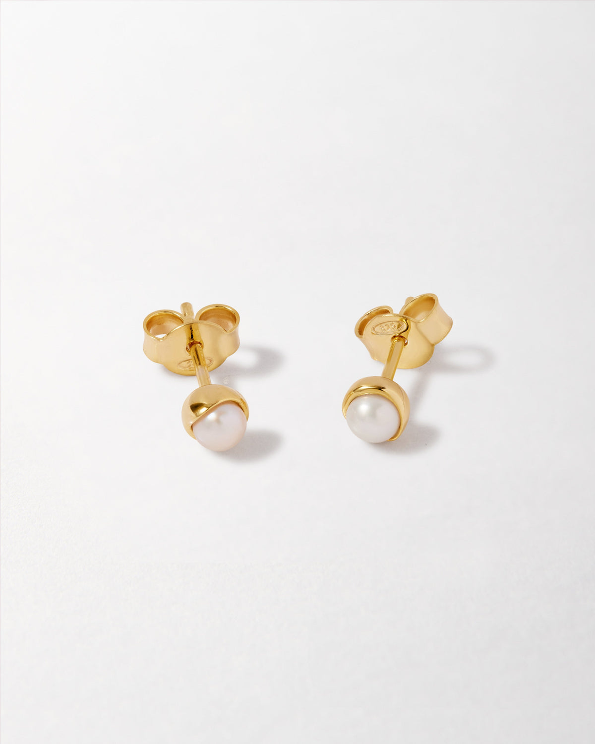Pearl Stud Earring
